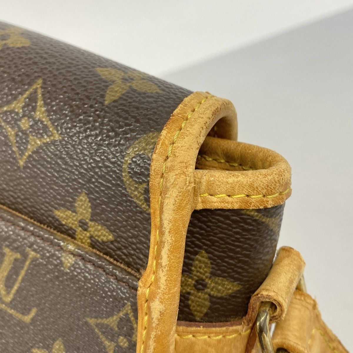 Louis Vuitton Shoulder Bag Monogram Sologne Brown — view 6