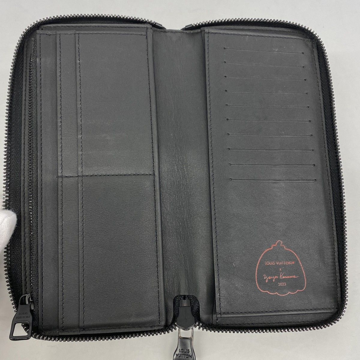 Louis Vuitton Wallet Monogram Empreinte Zippy Vertical LV YK Yayoi Kusama Noir — view 3