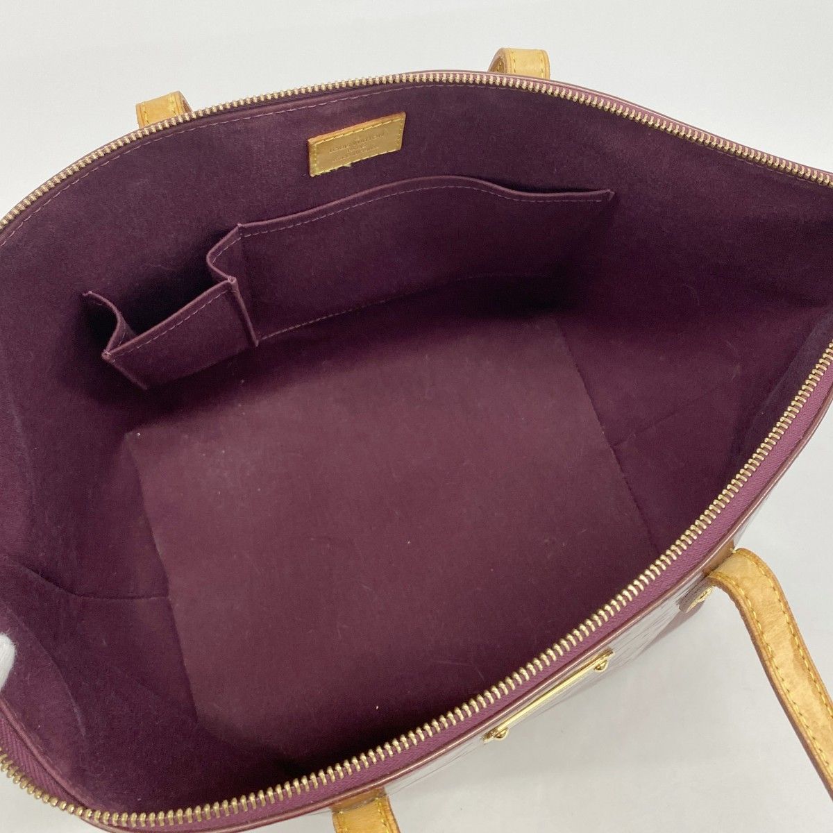 Louis Vuitton Tote Vernis Bellevue GM Violette — view 4