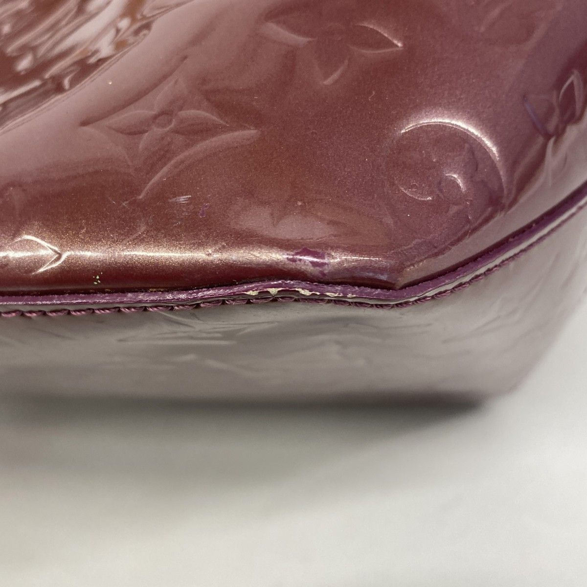 Louis Vuitton Tote Vernis Bellevue GM Violette — view 7