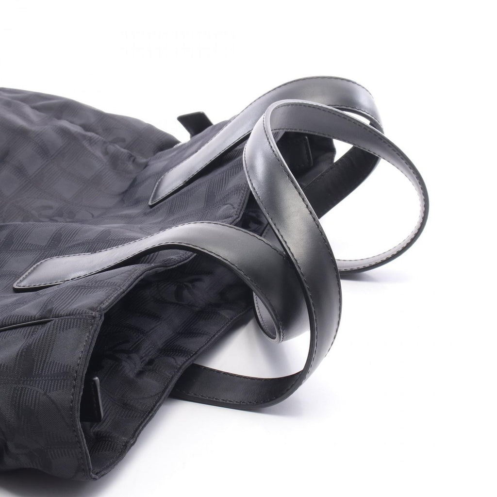 Chanel Tote New Travel Line GM Black Leather GM — view 6