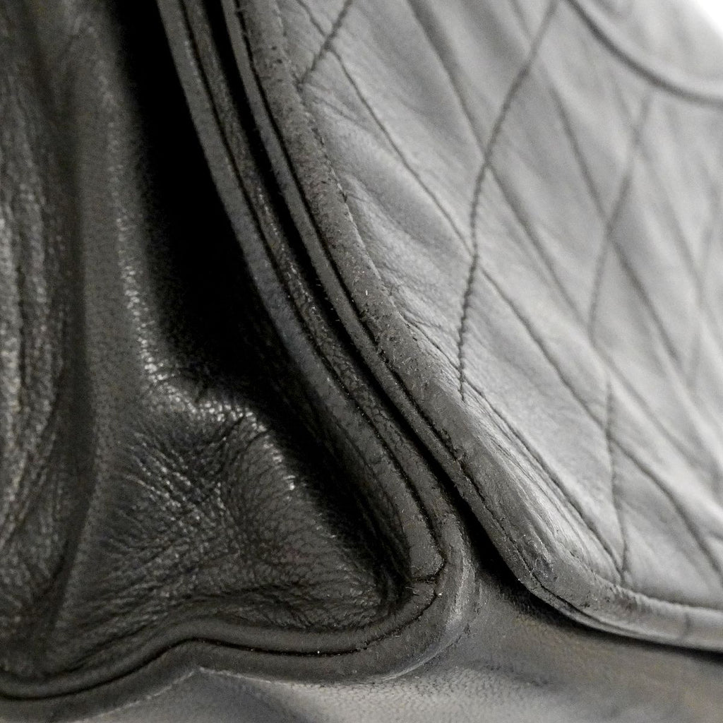 Chanel Shoulder Bag Quilted Lambskin Black Gold — view 6