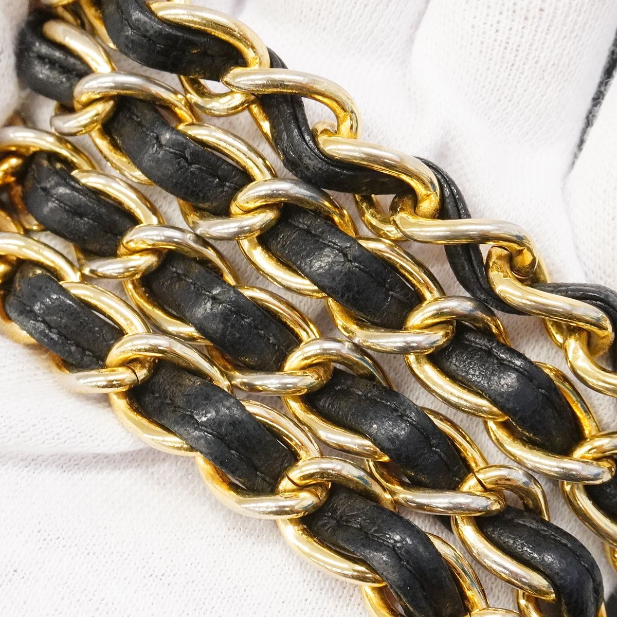 Chanel Shoulder Bag Quilted Lambskin Black Gold — view 8