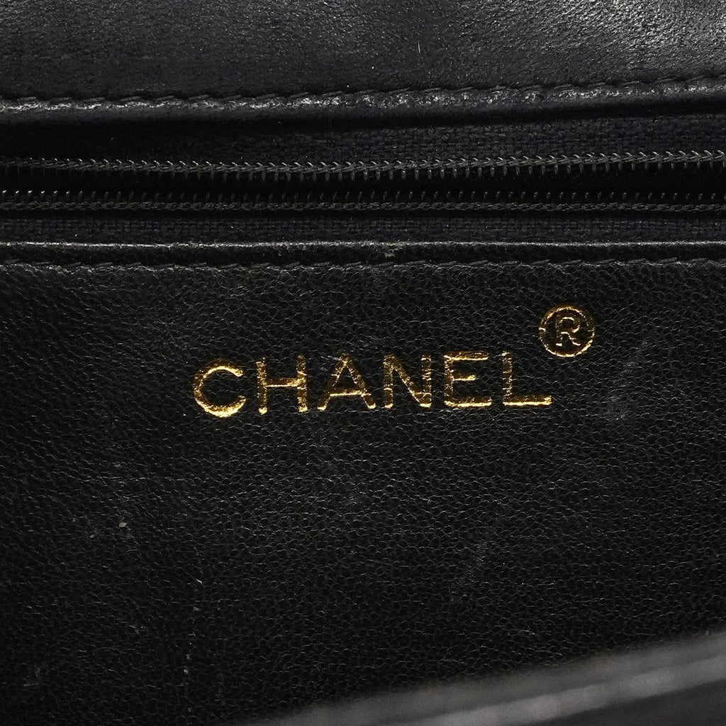 Chanel Shoulder Bag Quilted Lambskin Black Gold — view 5