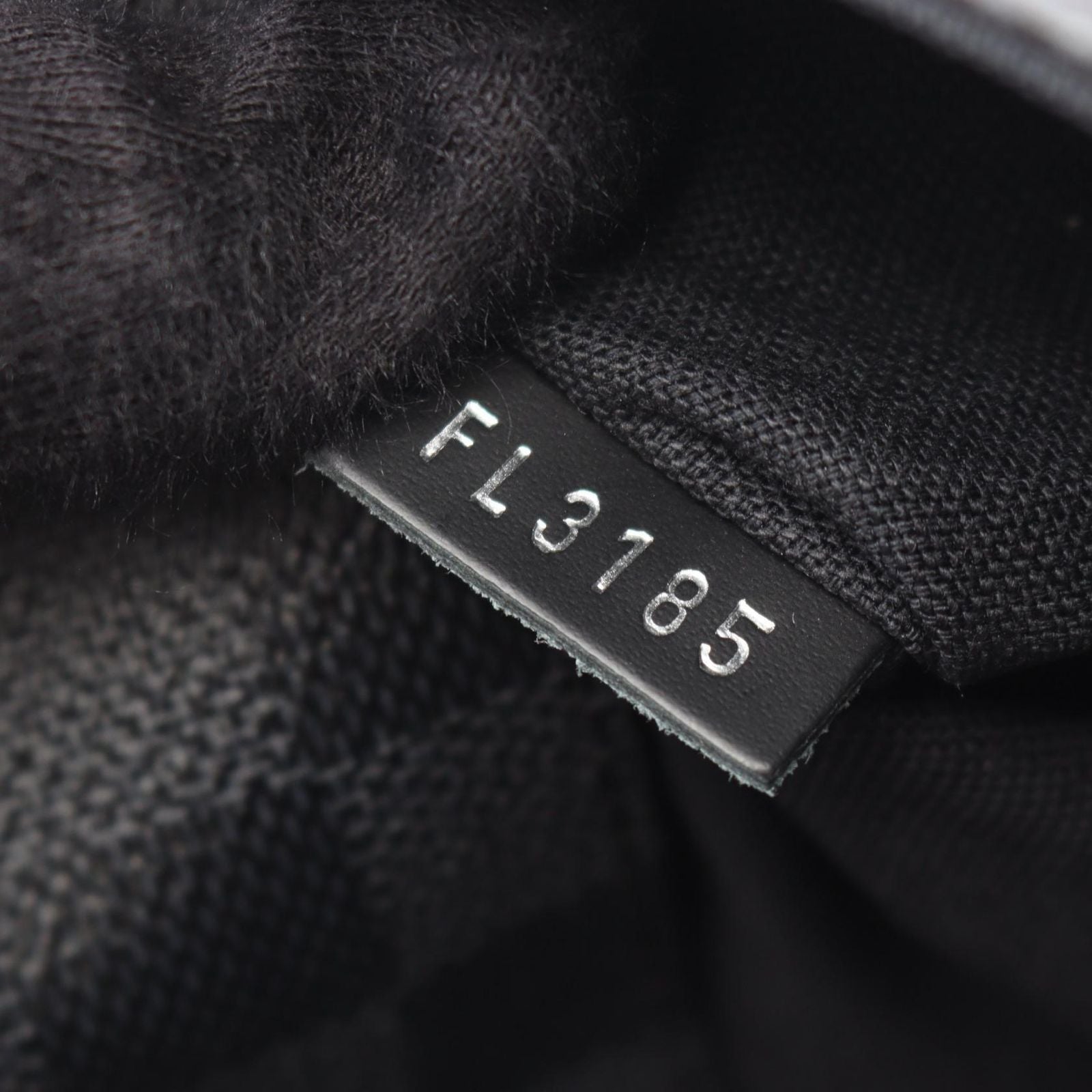 Louis Vuitton Shoulder Bag District PM Damier Graphite Canvas Leather — view 5