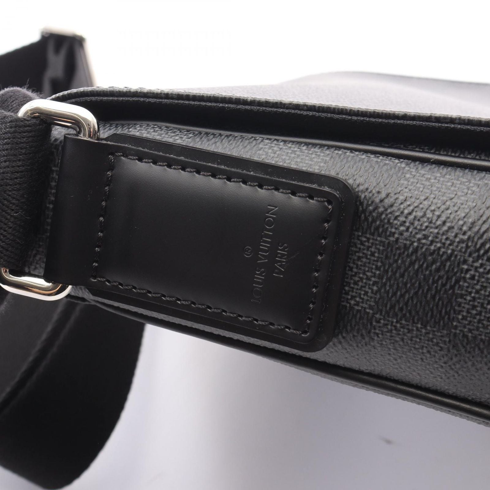 Louis Vuitton Shoulder Bag District PM Damier Graphite Canvas Leather — view 8