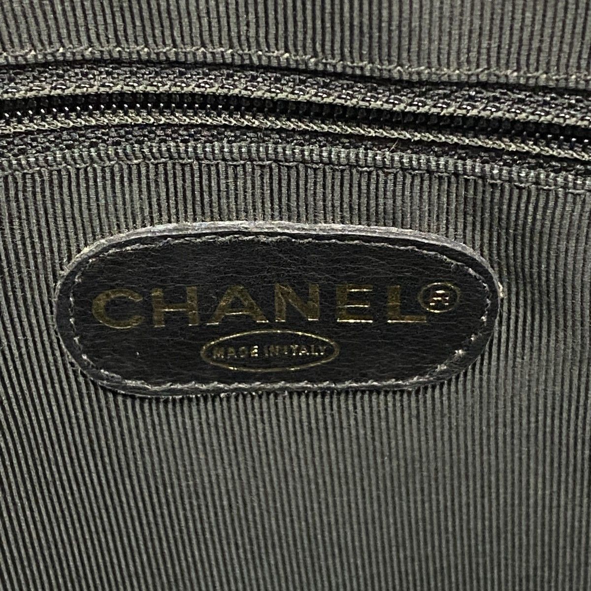 Chanel Chain Tote Triple Coco Caviar Leather Black Gold — view 5