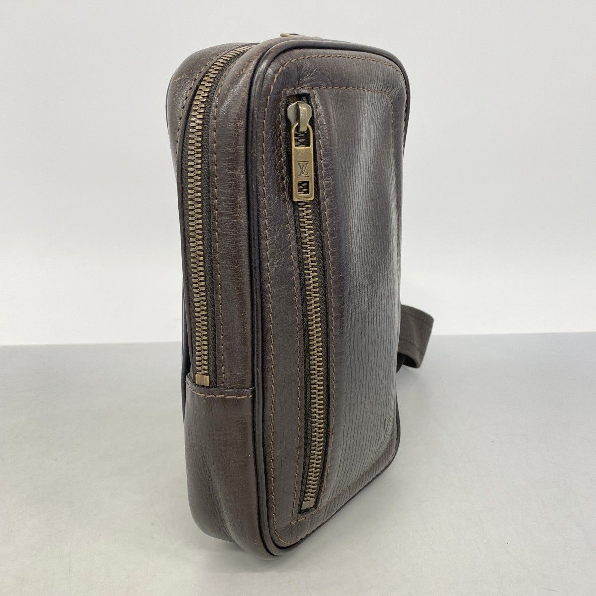 Louis Vuitton Belt Bag Utah Siu Cafe — view 2