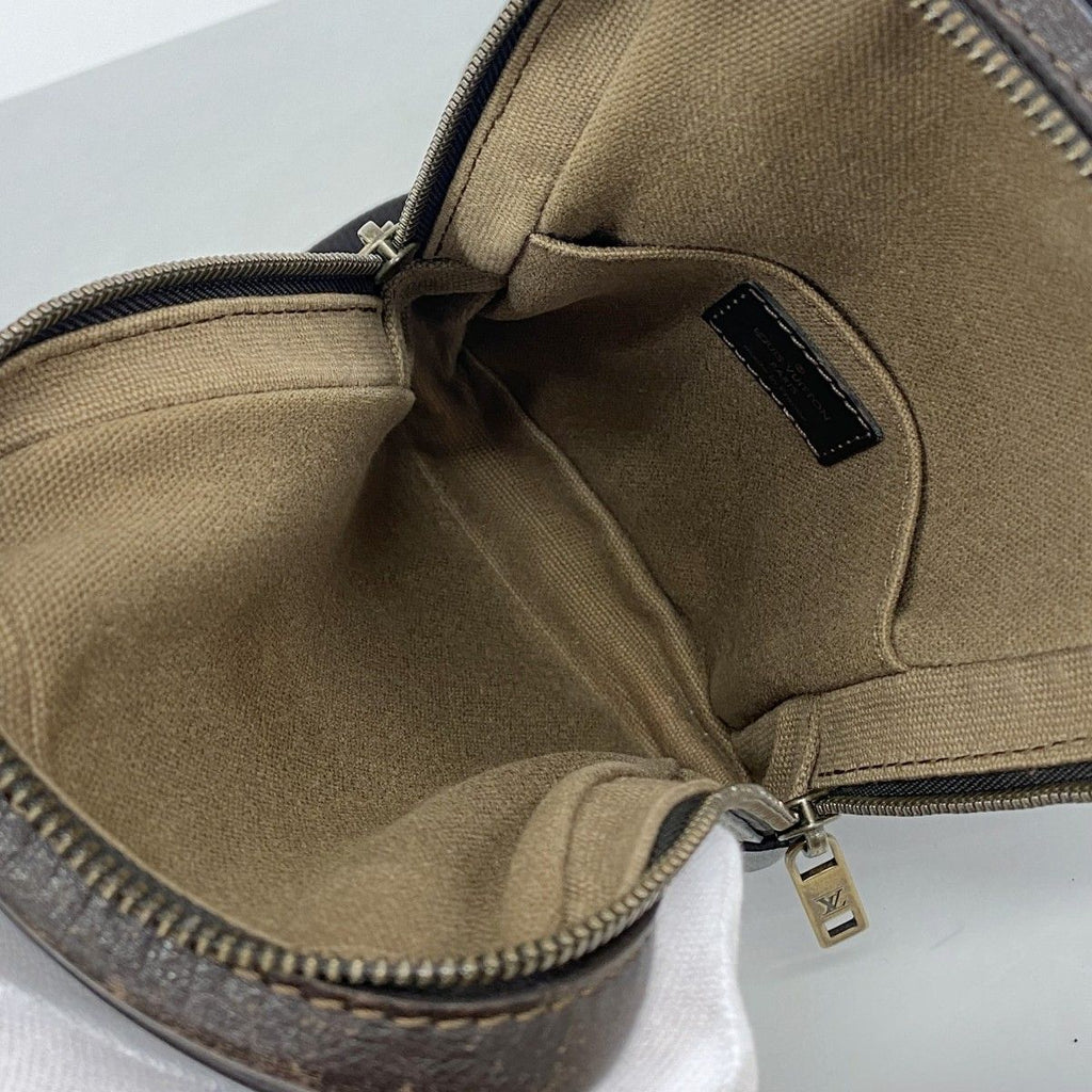 Louis Vuitton Belt Bag Utah Siu Cafe — view 4