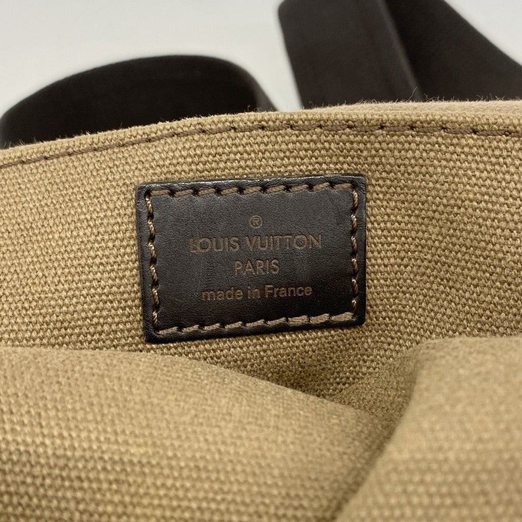 Louis Vuitton Belt Bag Utah Siu Cafe — view 5