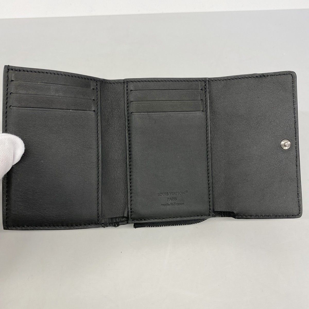 Louis Vuitton Trifold Wallet Monogram Empreinte Portefeuille Pilot Noir — view 3