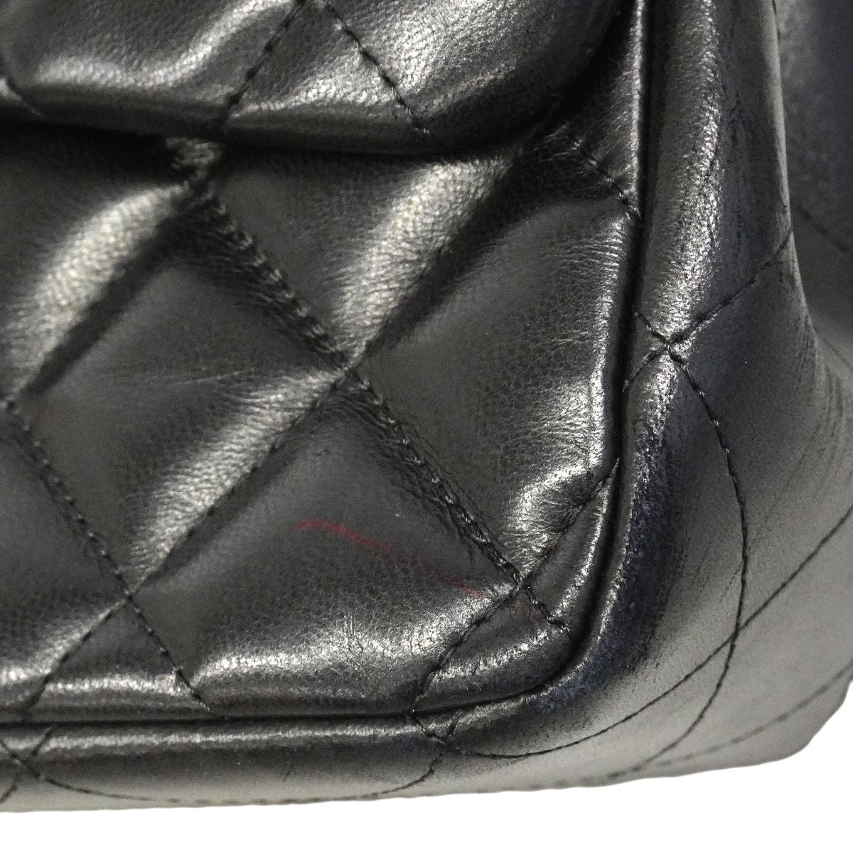 Chanel Shoulder Bag Maxi Quilted Lambskin Black Gold — view 6