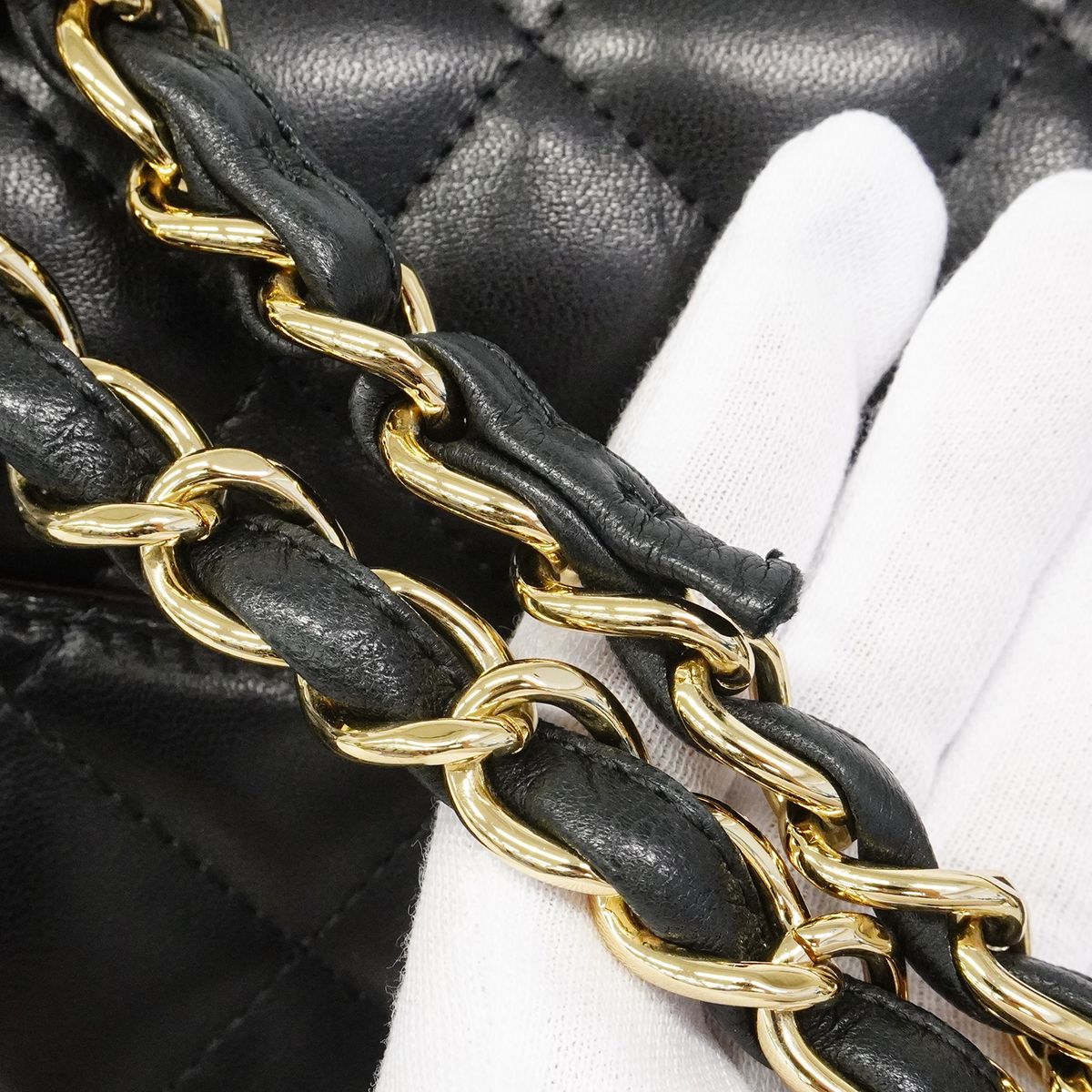Chanel Shoulder Bag Maxi Quilted Lambskin Black Gold — view 8