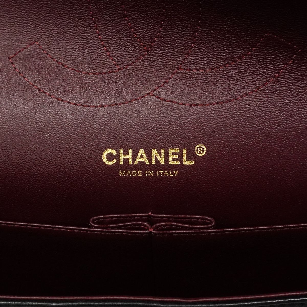 Chanel Shoulder Bag Maxi Quilted Lambskin Black Gold — view 5