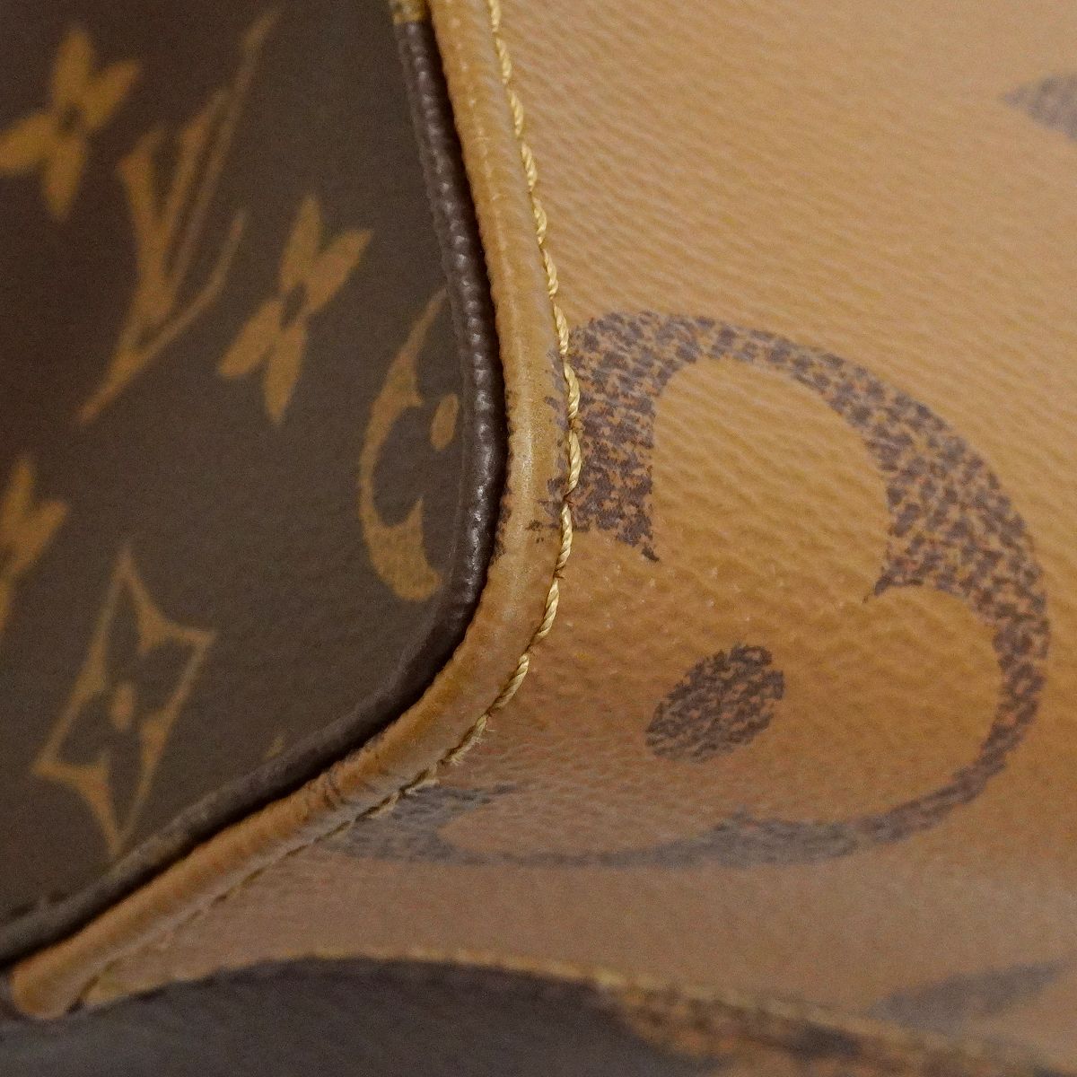 Louis Vuitton Handbag Monogram Giant Reverse On The Go PM Brown 2-Way — view 7