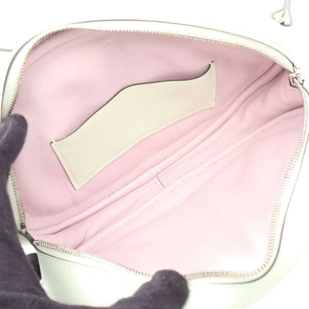 Hermes Waist Bag in the Loop Verso Vert Fizz Movepel Leather in the — view 3