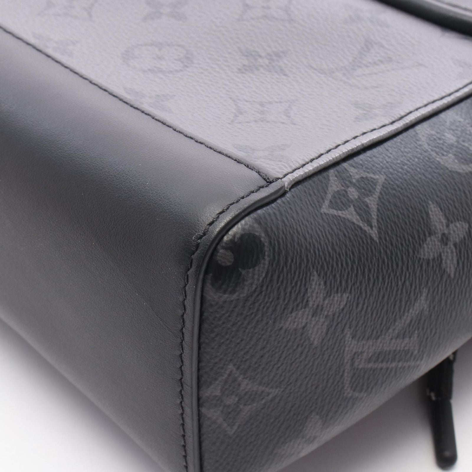 Louis Vuitton Shoulder Bag Pulse Messenger Canvas Leather — view 6