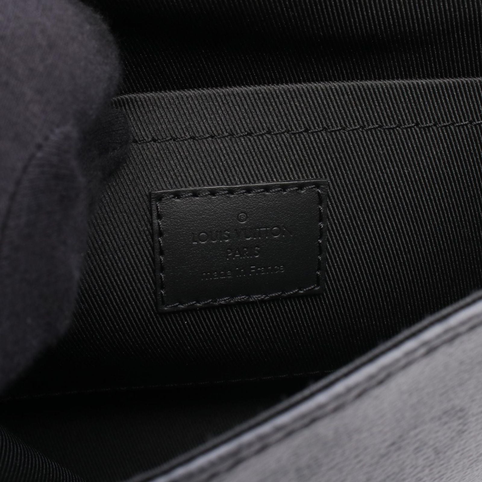 Louis Vuitton Shoulder Bag Pulse Messenger Canvas Leather — view 4