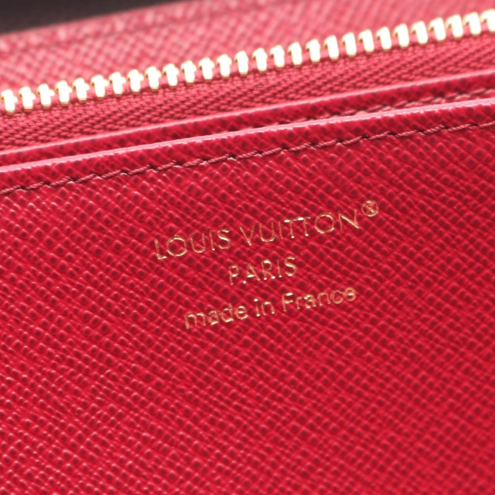 Louis Vuitton Round Wallet Zippy Fuchsia Canvas — view 4
