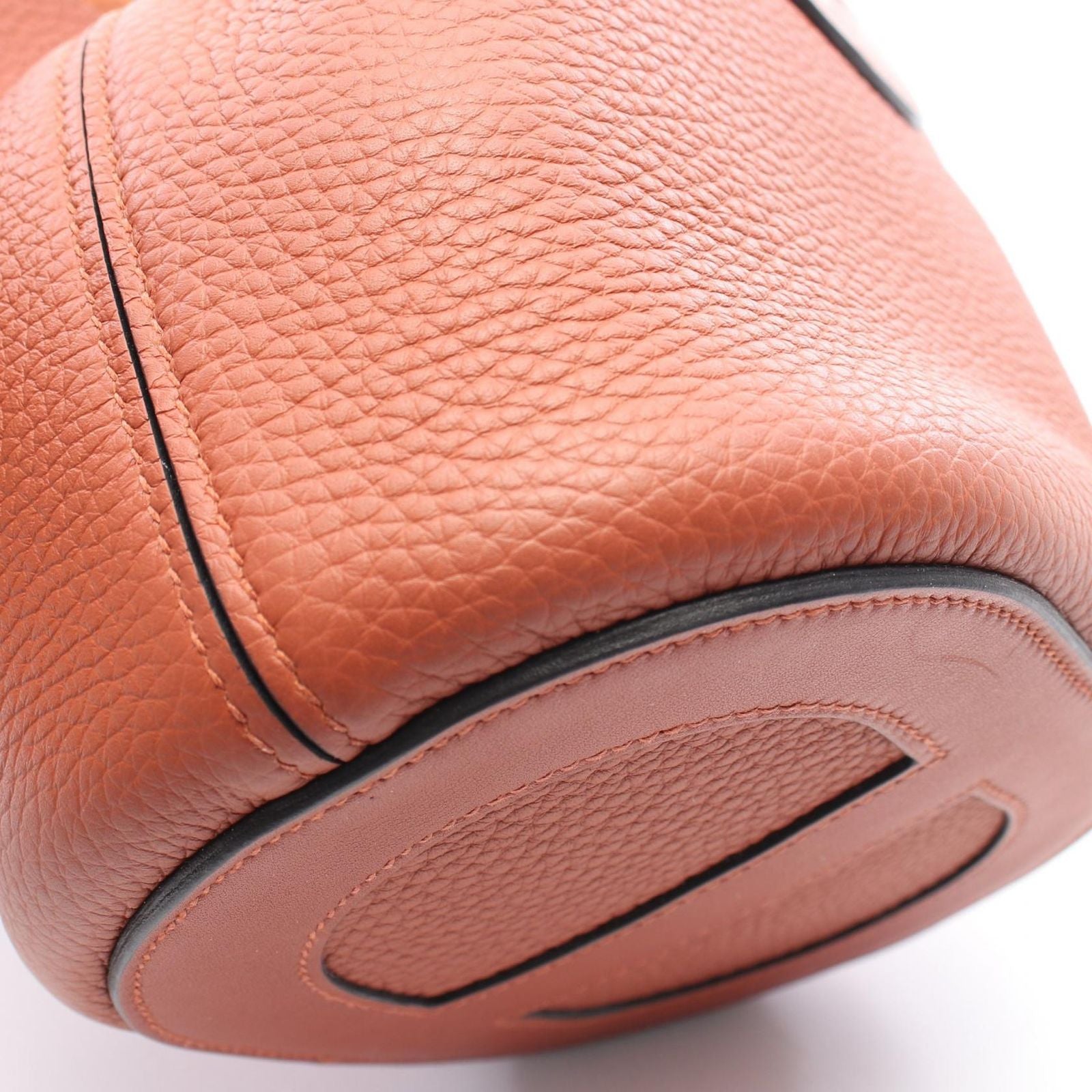 Hermes Handbag in the Loop 18 Brick Leather — view 6