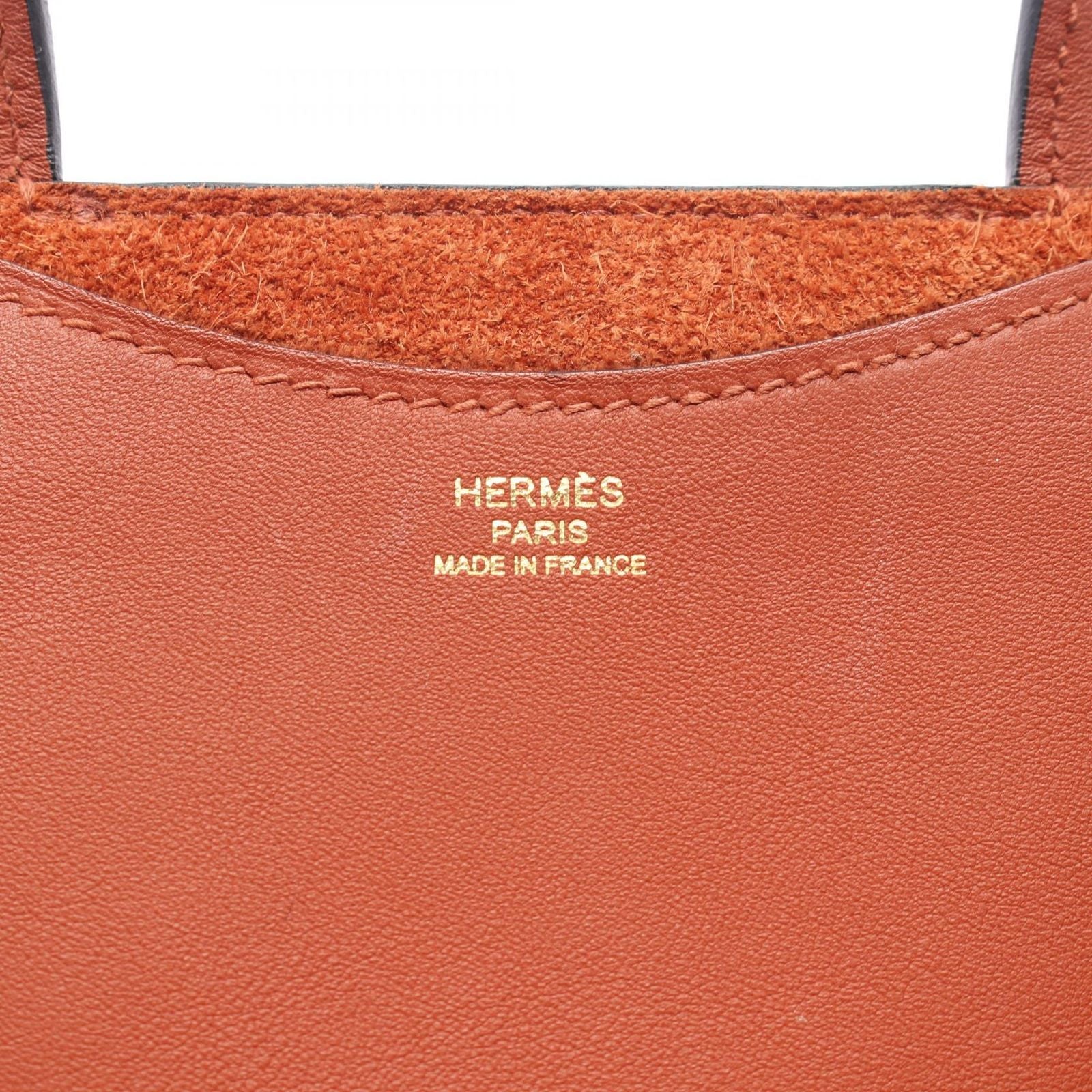 Hermes Handbag in the Loop 18 Brick Leather — view 4