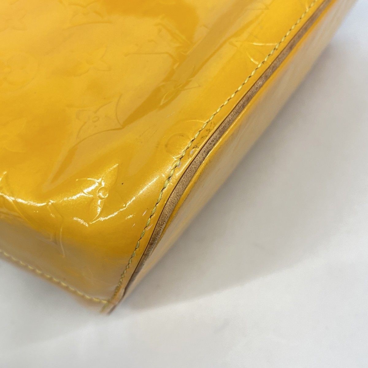 Louis Vuitton Tote Vernis Houston Jaune — view 6