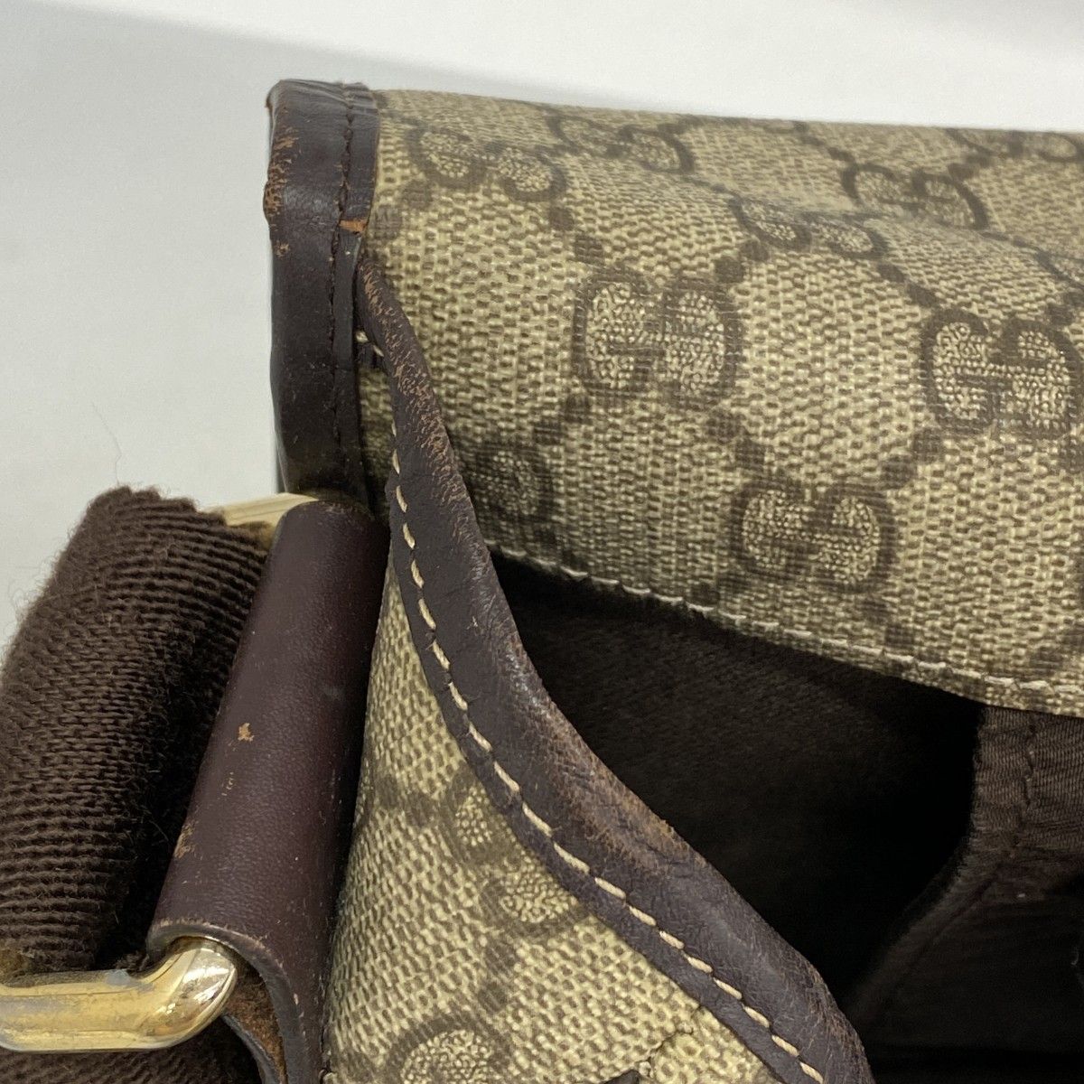 Gucci Shoulder Bag GG Supreme Brown Champagne Gold — view 7