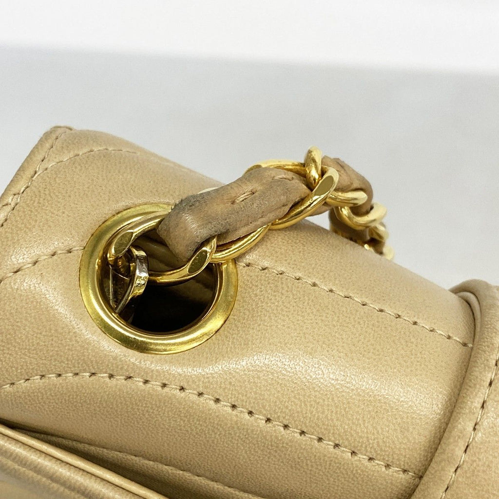 Chanel Shoulder Bag Lambskin Beige Gold — view 6