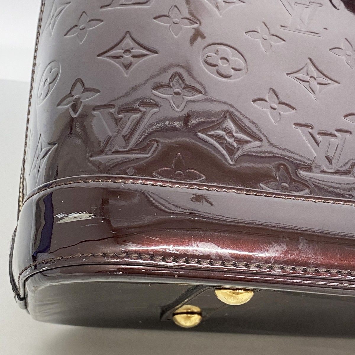 Louis Vuitton Handbag Vernis Alma GM Amaranto — view 6