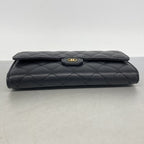 Chanel Wallet Quilted Caviar Leather Black Gold — view 2