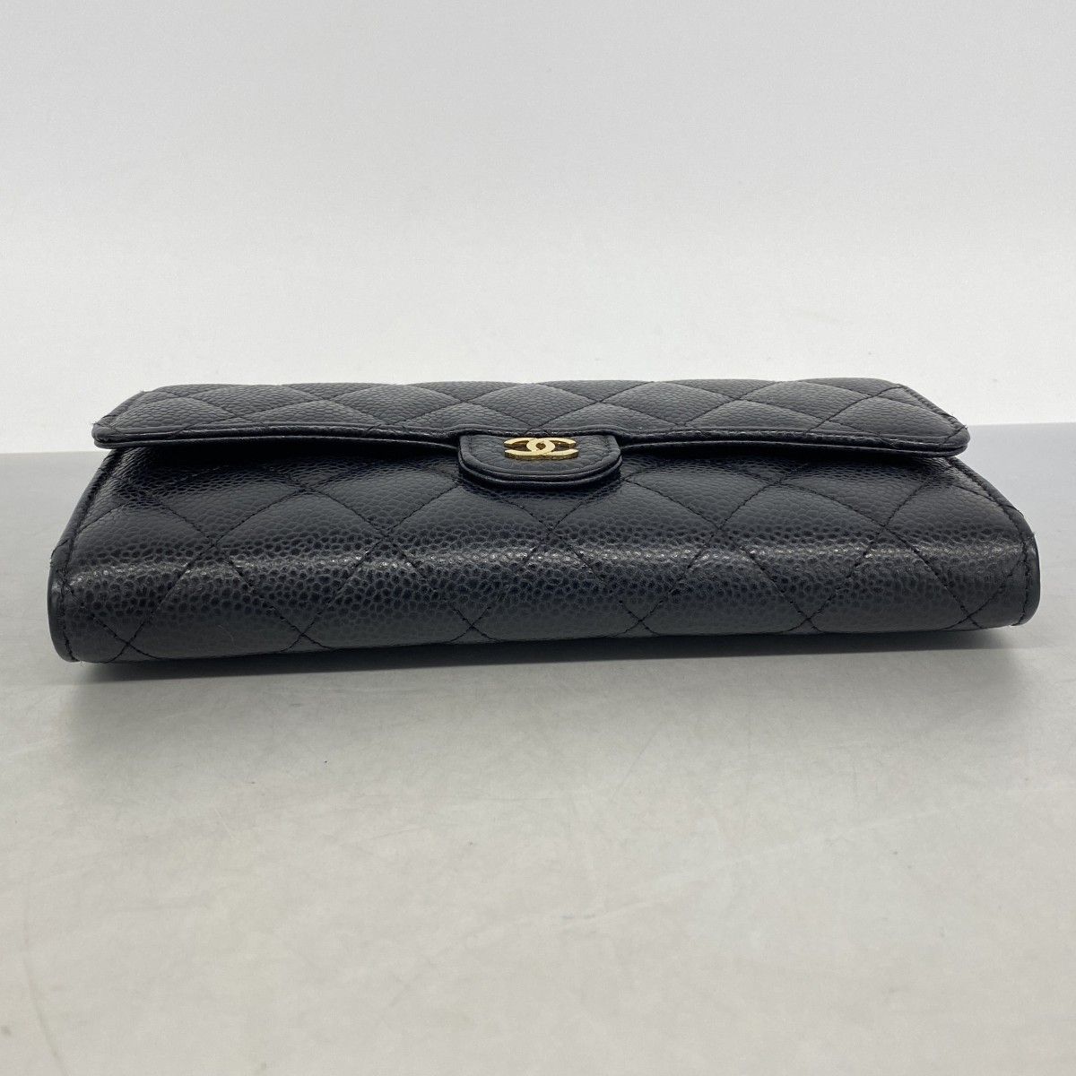 Chanel Wallet Quilted Caviar Leather Black Gold — view 2