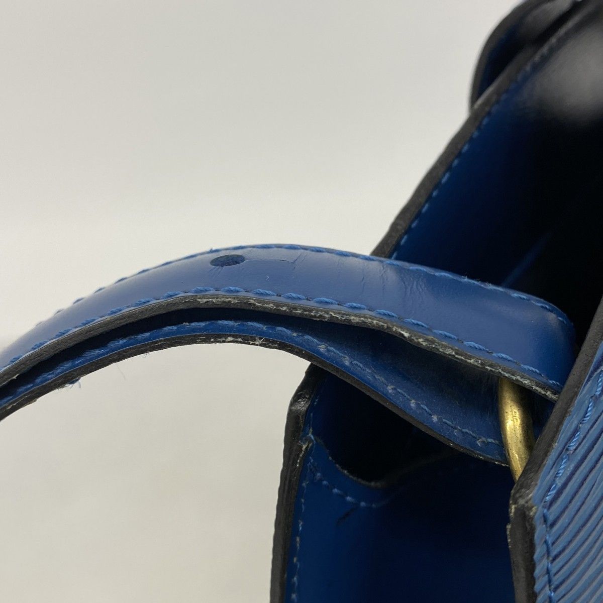 Louis Vuitton Shoulder Bag Epi Cluny Toledo Blue — view 8