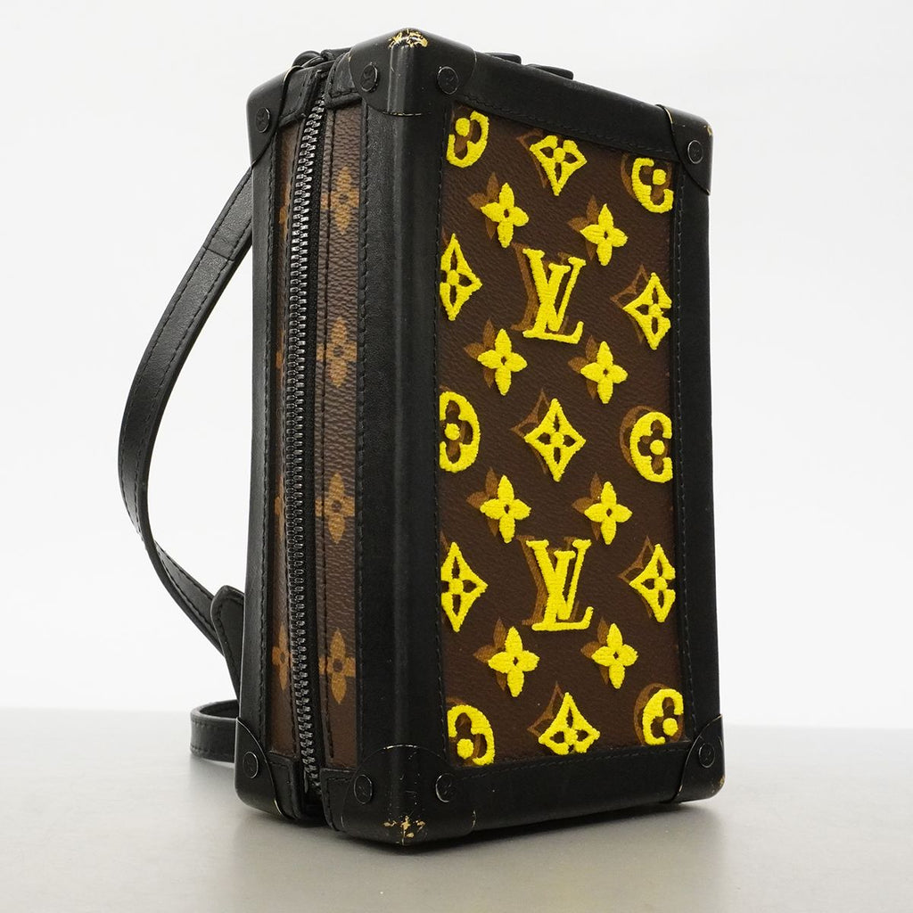 Louis Vuitton Shoulder Bag Monogram Tufting Vertical Soft Trunk Joanne — view 2