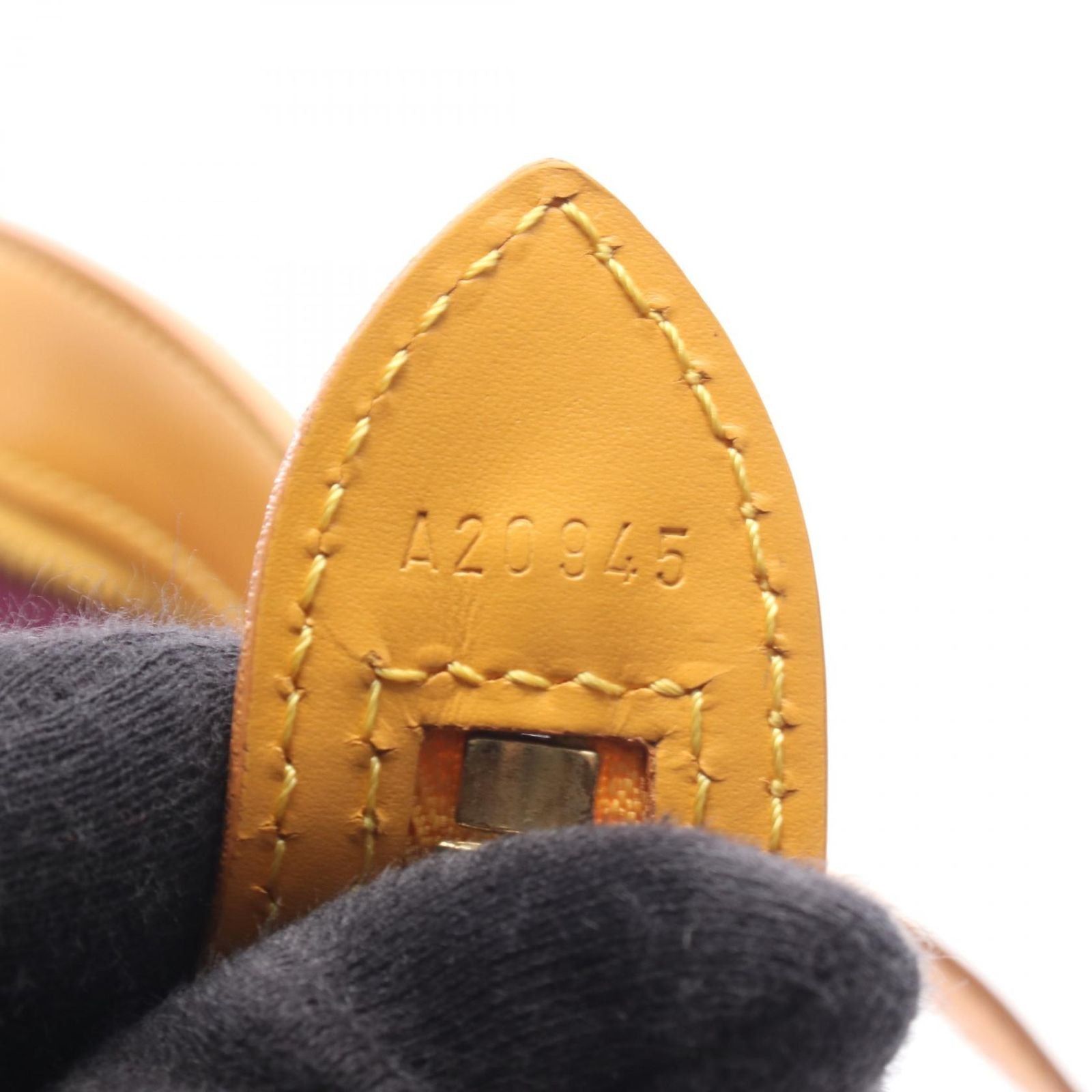 Louis Vuitton Shoulder Bag Saint Jacques Shopping Tassili Yellow Leather — view 5