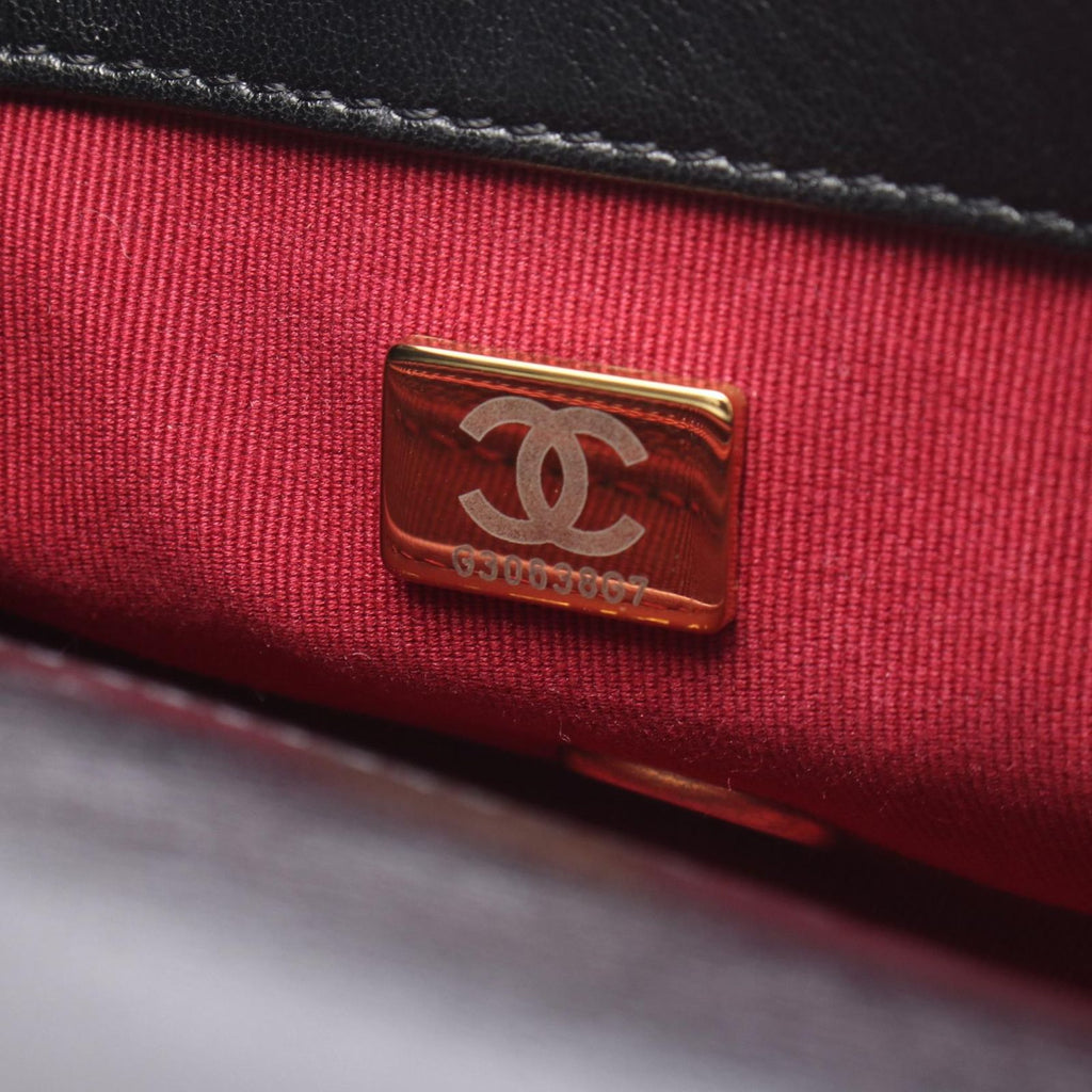 Chanel Shoulder Bag Quilted Small Flap Black Leather Chain — view 5