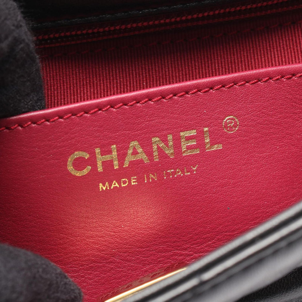 Chanel Shoulder Bag Quilted Small Flap Black Leather Chain — view 4