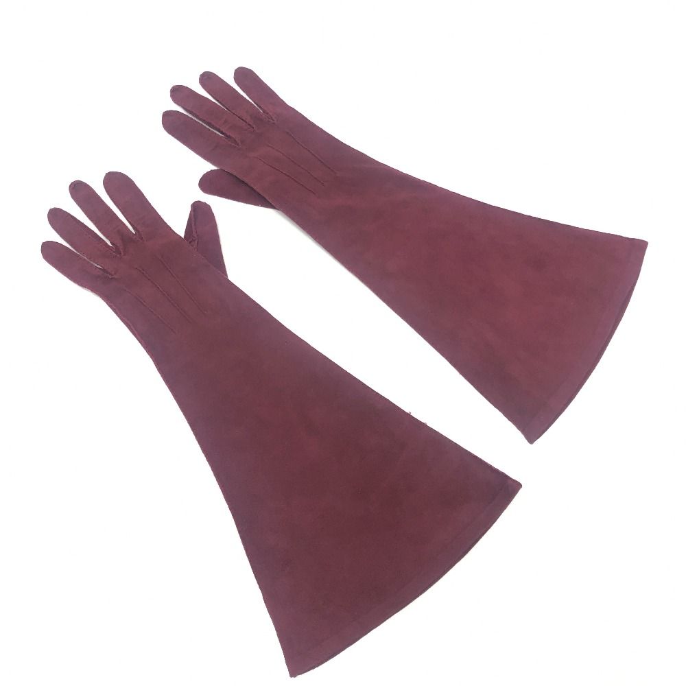 Chanel Gloves CC Logo Suede Wine — view 2