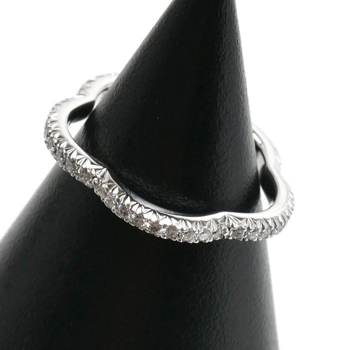 Chanel 18k White Gold Camellia Full Eternity Ring Diamond — view 2