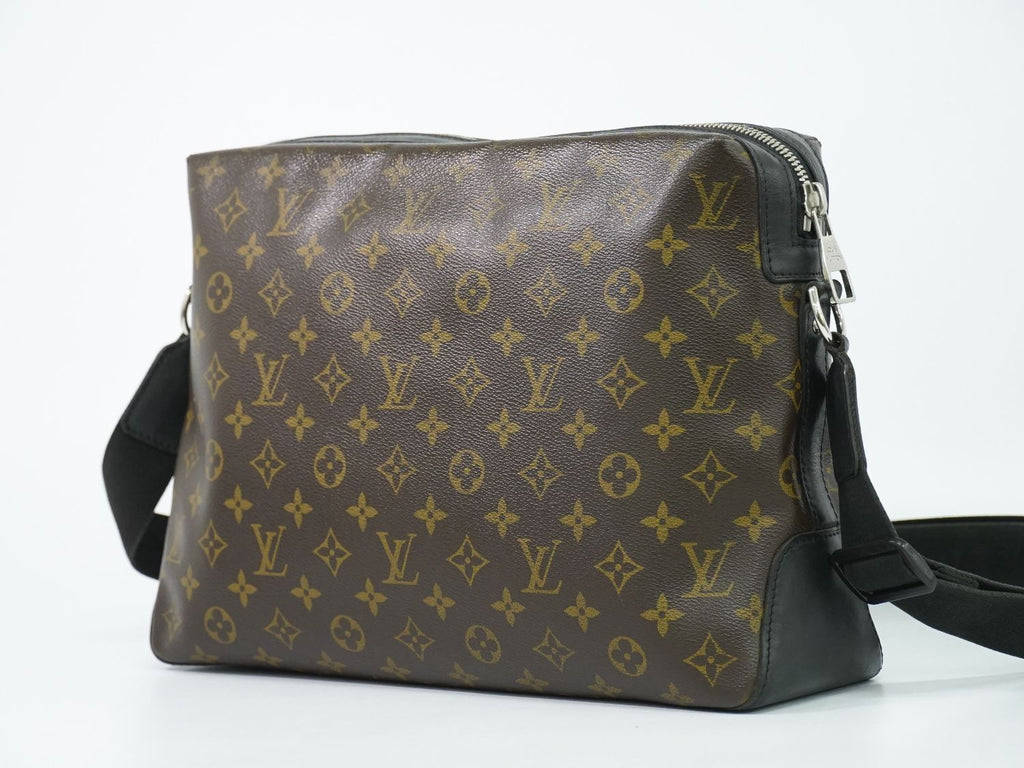 Louis Vuitton LV Torres Monogram Macassar Shoulder Bag Brown Black — view 2
