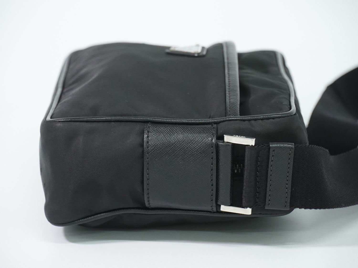 Prada Nylon Shoulder Bag Pochette Black — view 4
