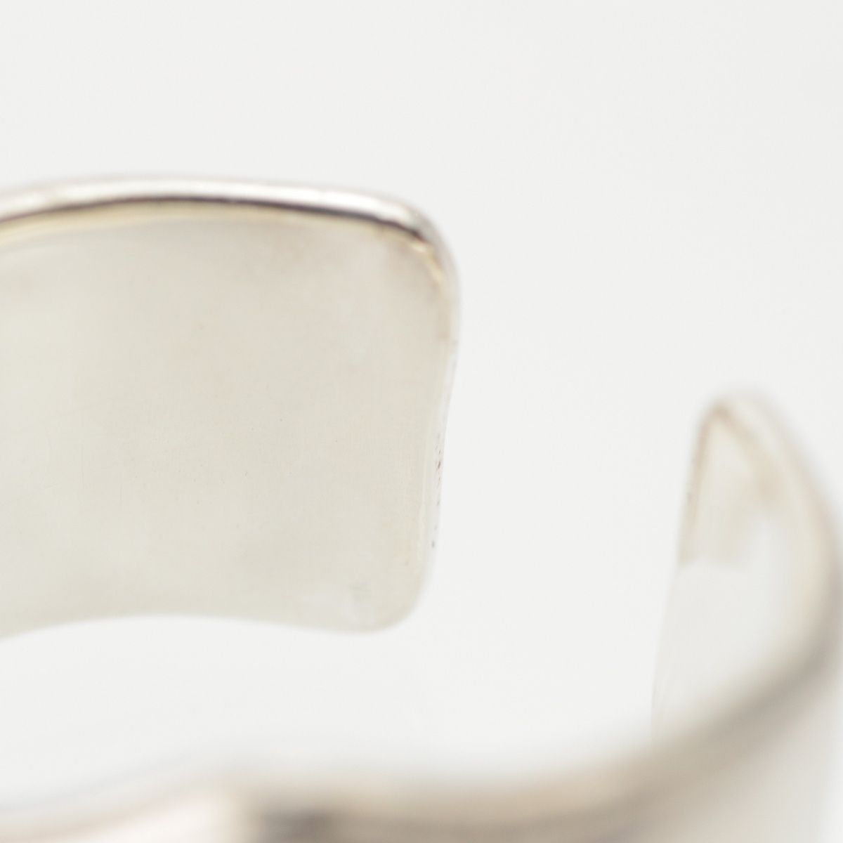 Hermes Memoire Croco Bamboo Pattern Ring Ali Silver — view 8