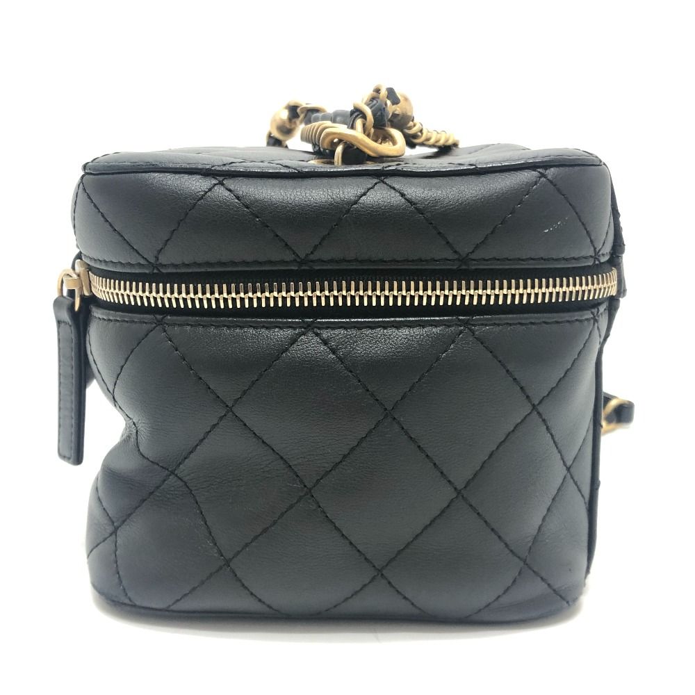 Chanel Shoulder Bag CC Logo Lambskin Black — view 4