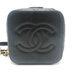 Chanel Shoulder Bag CC Logo Lambskin Black — view 5