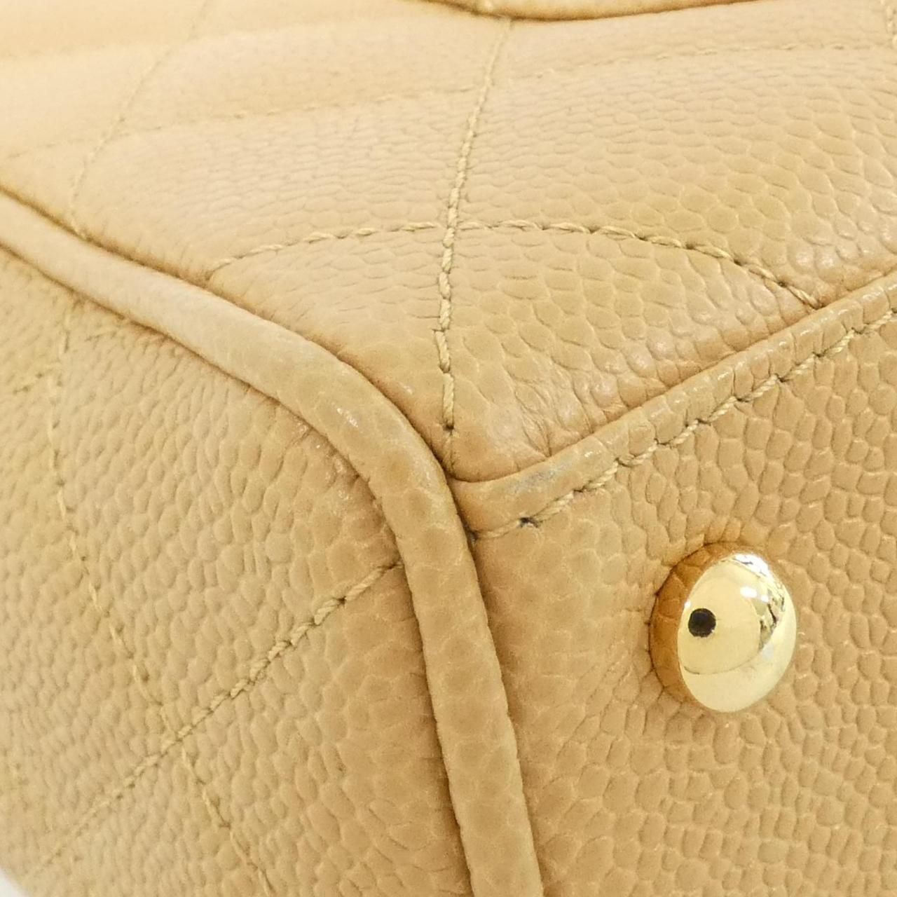 Chanel Boston Bag Travel Bags Beige — view 3