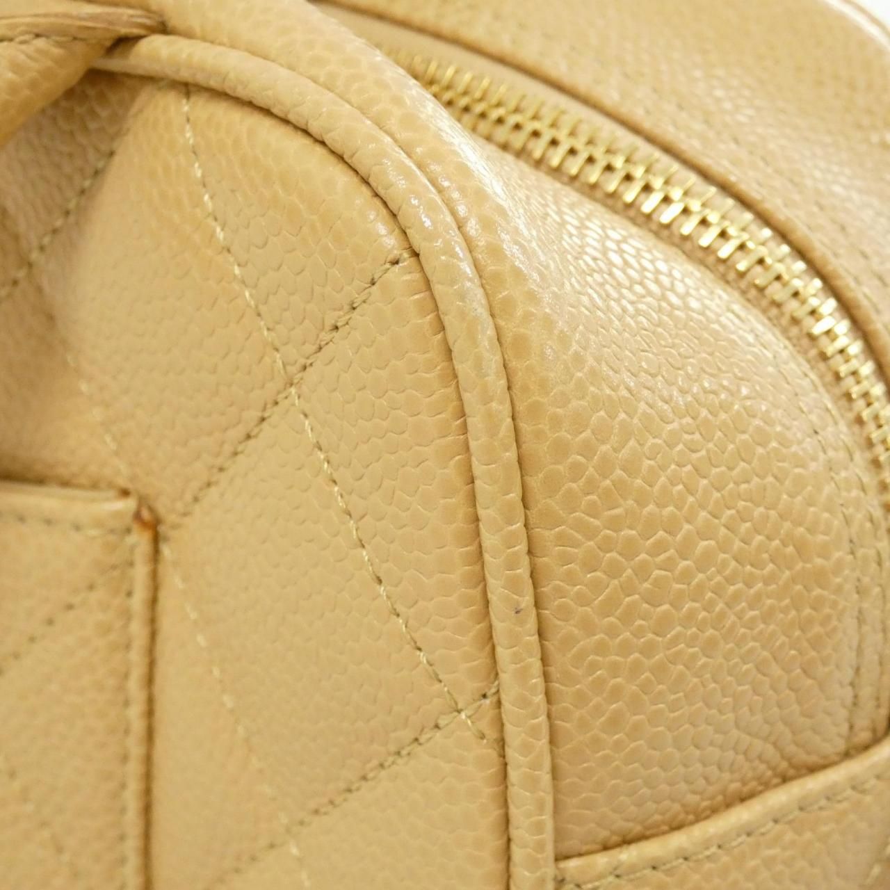 Chanel Boston Bag Travel Bags Beige — view 7