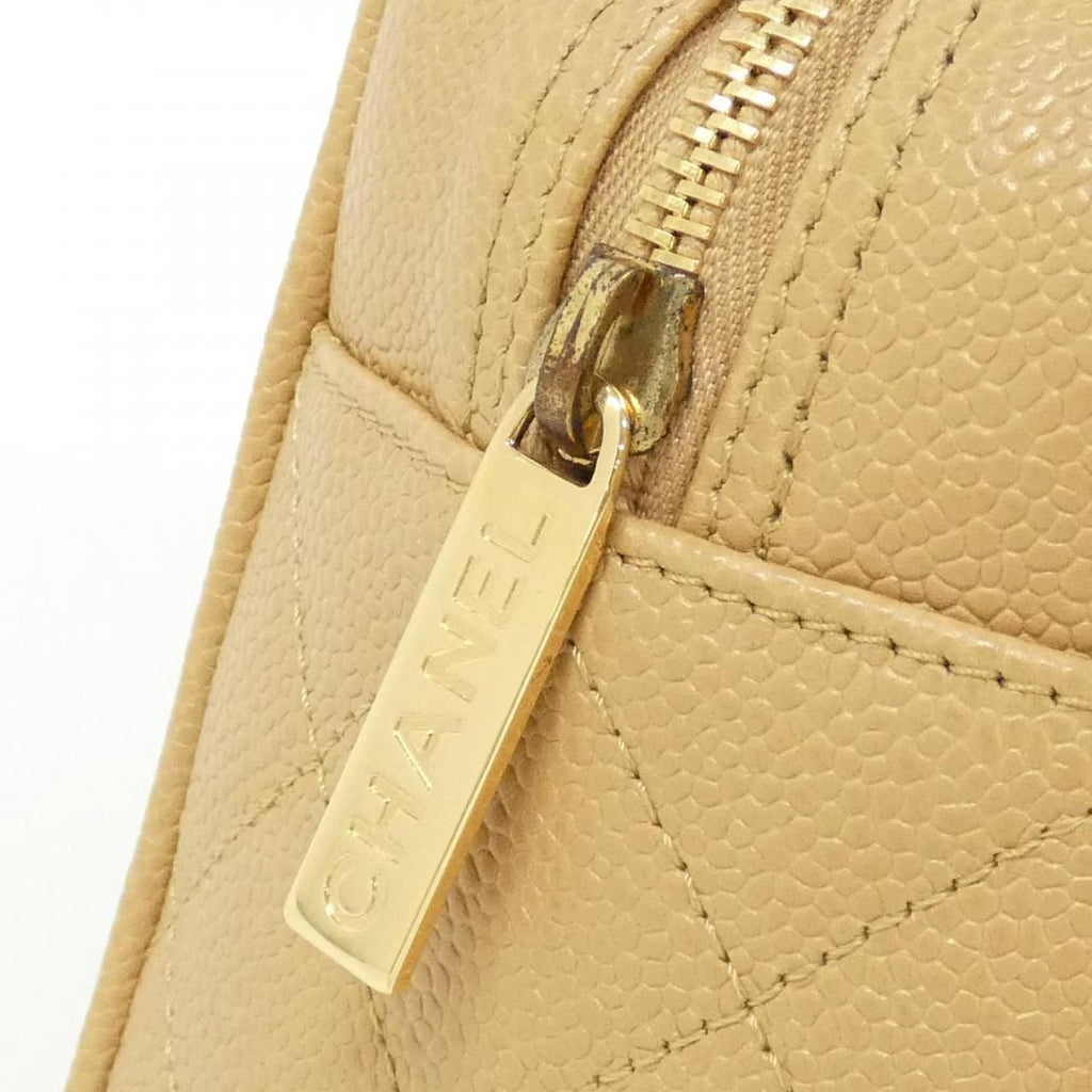 Chanel Boston Bag Travel Bags Beige — view 4