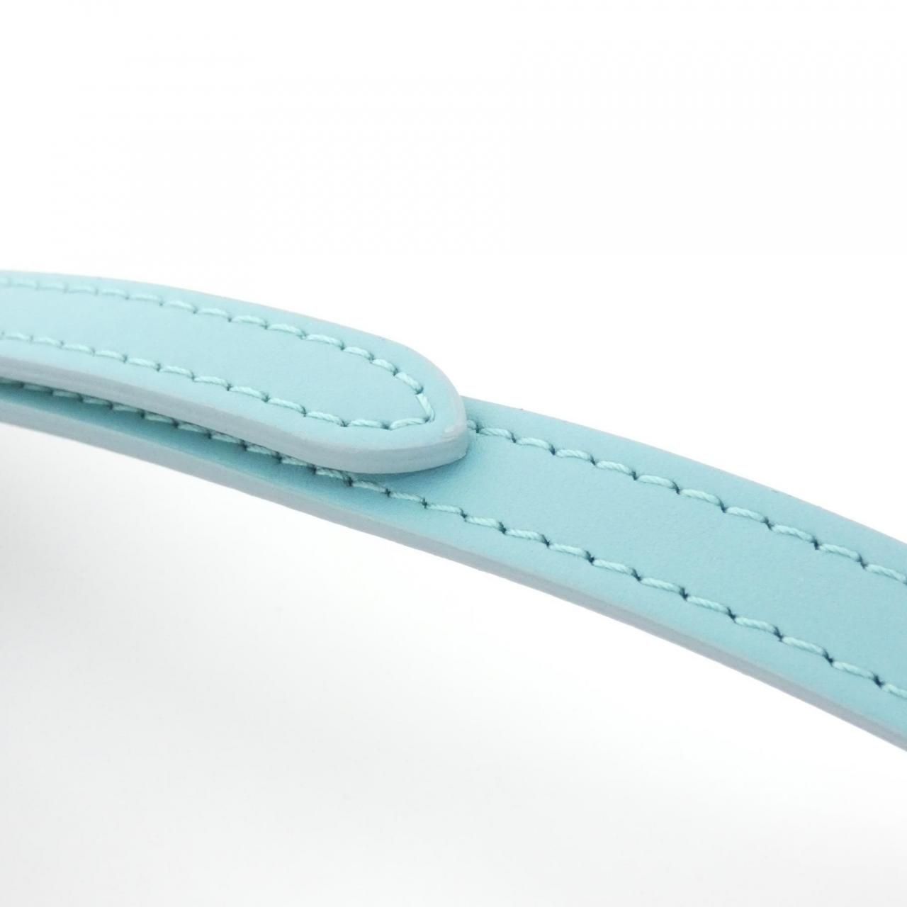 Louis Vuitton Nano Alma Shoulder — view 5
