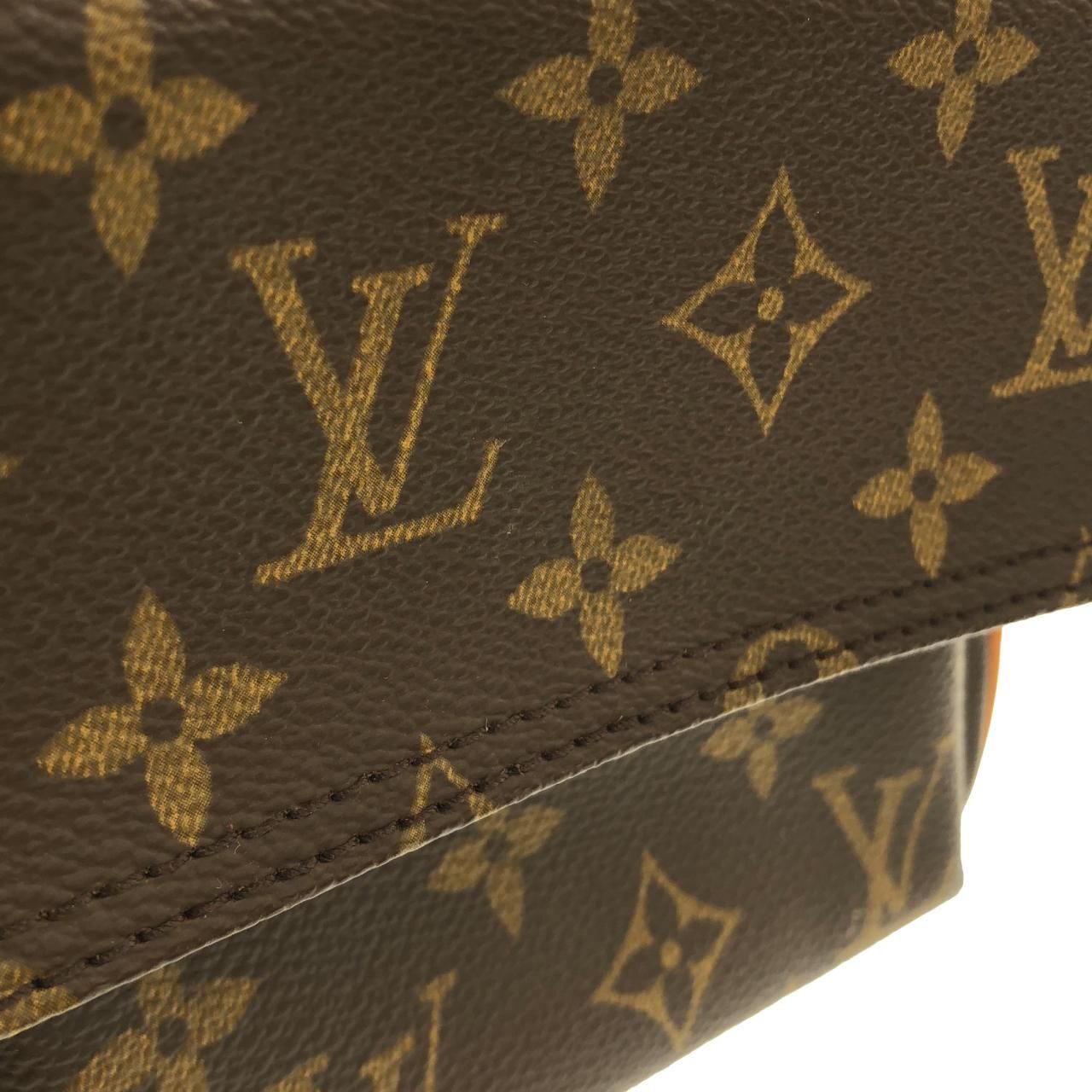 Louis Vuitton Monogram Viva-Cite MM Shoulder — view 6