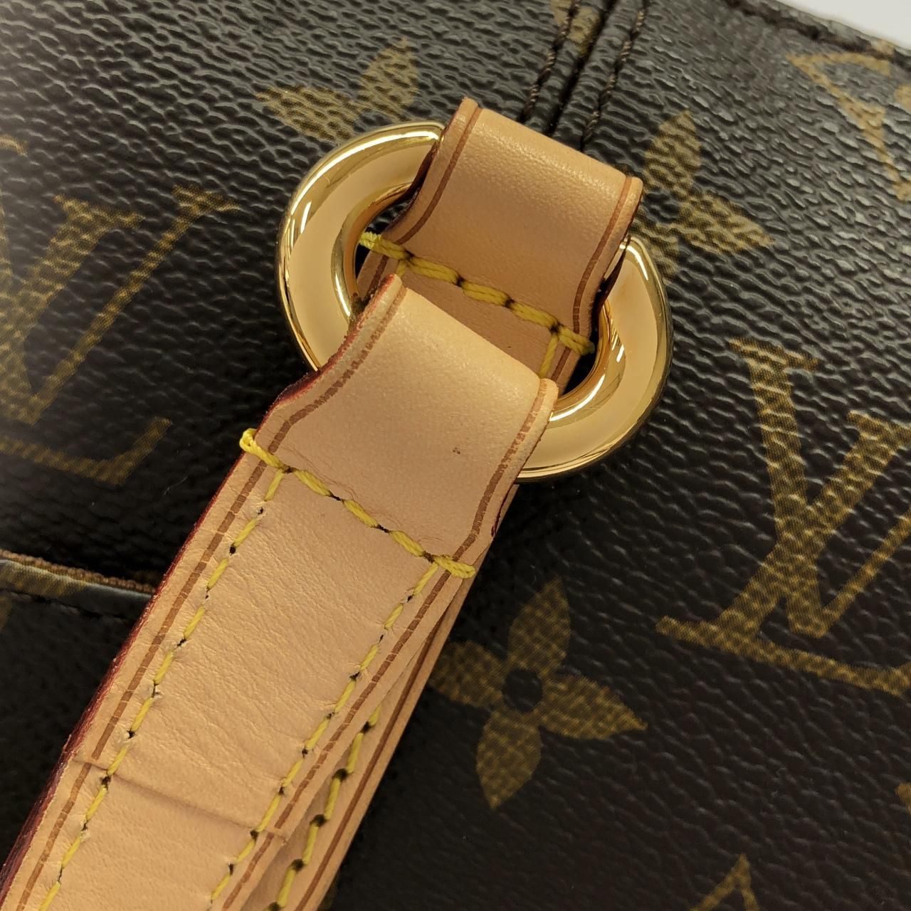 Louis Vuitton Monogram Totally PM — view 4