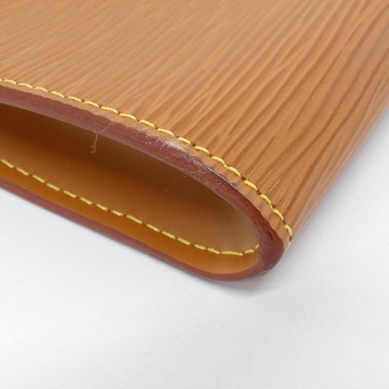 Louis Vuitton Epi Pochette Soiree 24 Pouch — view 3